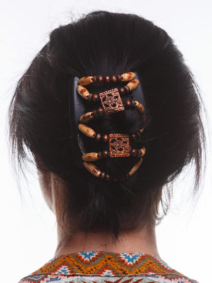 Заколки для волос купить в интернет магазине African Butterfly Dupla 008 на коричневом гребне для шатенок